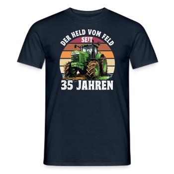 Der held Vom Feld Traktor 28 Geburtstag - Männer T-Shirt - Navy - Vorne - AI Model Male 178 light (178cm)