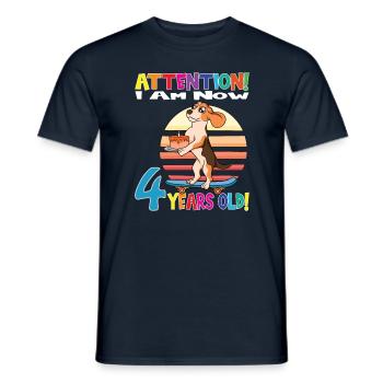 Anniversaire de chien J’ai maintenant 4 ans - T-shirt homme - marine - Devant - AI Model Male 178 light (178cm)
