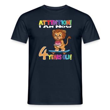 Anniversaire Lion J'ai maintenant 4 ans - T-shirt homme - marine - Devant - AI Model Male 178 light (178cm)