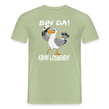 Möwe Ostsee Nordsee Urlaub Bin Da Kann Losgehen - Männer T-Shirt - Sage - Vorne - AI Model Male 178 light (178cm)