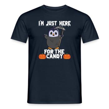 Halloween I'm Just Here For The Candy - Männer T-Shirt - Navy - Vorne - AI Model Male 178 light (178cm)