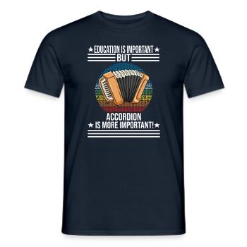 L’éducation est importante, mais l’accordéon est plus - T-shirt homme - marine - Devant - AI Model Male 178 light (178cm)