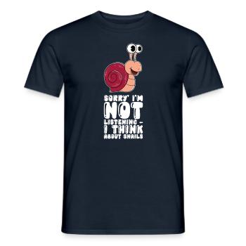 Ich Höre Nicht Zu Ich Denke An Schnecken - Männer T-Shirt - Navy - Vorne - AI Model Male 178 light (178cm)
