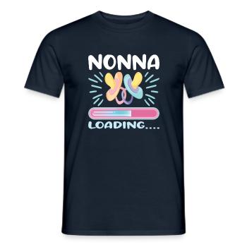 Nonna 2023 Nonna Loading.... - Männer T-Shirt - Navy - Vorne - AI Model Male 178 light (178cm)