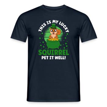 Eichhörnchen Kleeblätter St. Patrick's Day - Männer T-Shirt - Navy - Vorne - AI Model Male 178 light (178cm)