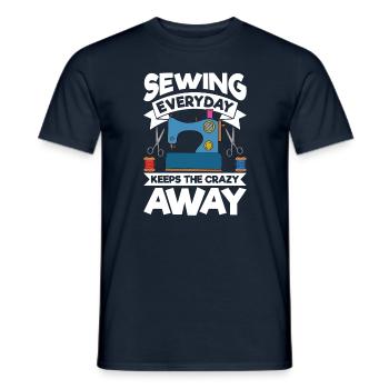 Coudre tous les jours éloigne les fous - T-shirt homme - marine - Devant - AI Model Male 178 light (178cm)