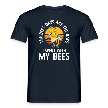The Best Days Are The Days I Spent With My Bees - Männer T-Shirt - Navy - Vorne - AI Model Male 178 light (178cm)
