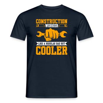 Travailleur de la construction comme un père ordinaire mais plus cool - T-shirt homme - marine - Devant - AI Model Male 178 light (178cm)