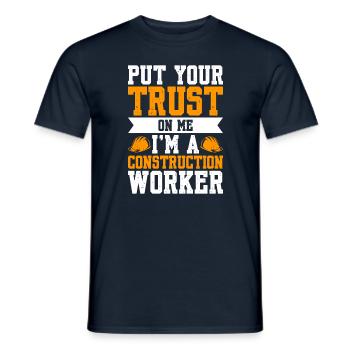 Faites-moi confiance Je suis un travailleur de la construction - T-shirt homme - marine - Devant - AI Model Male 178 light (178cm)
