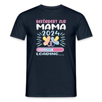 Mama 2024 werdende Mutter Schwangerschaft - Männer T-Shirt - Navy - Vorne - AI Model Male 178 light (178cm)