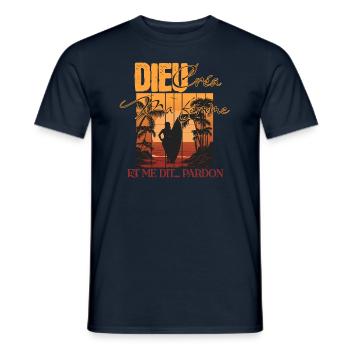 Dieu créa ma femme et me dit : Pardon ! - T-shirt homme - marine - Devant - AI Model Male 178 light (178cm)