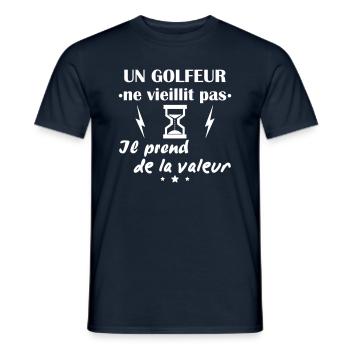 Golfeur ne vieillit pas, idée cadeau anniversaire - T-shirt homme - marine - Devant - AI Model Male 178 light (178cm)