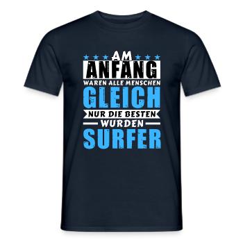 Am Anfang waren alle gleich - Surfer Edition - Männer T-Shirt - Navy - Vorne - AI Model Male 178 light (178cm)