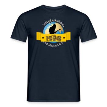 35ème anniversaire Bercer cette planète depuis 11/1988 - T-shirt homme - marine - Devant - AI Model Male 178 light (178cm)