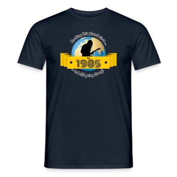 40ème anniversaire Secouer cette planète depuis 05/1985 - T-shirt homme - marine - Devant - AI Model Male 178 light (178cm)