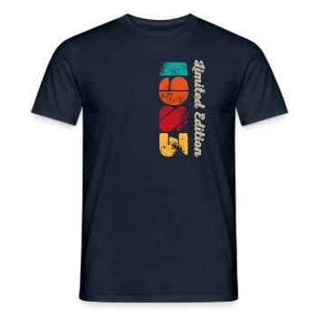 1983 40e anniversaire - T-shirt homme - marine - Devant - AI Model Male 178 light (178cm)
