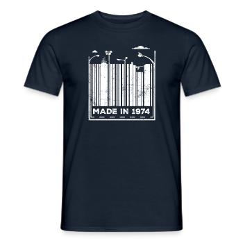 Vintage 1974 - Männer T-Shirt - Navy - Vorne - AI Model Male 178 light (178cm)