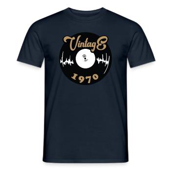 Vintage 1970 - Männer T-Shirt - Navy - Vorne - AI Model Male 178 light (178cm)