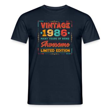 1986 Vintage - Men's T-Shirt - navy - Front - AI Model Male 178 light (178cm)