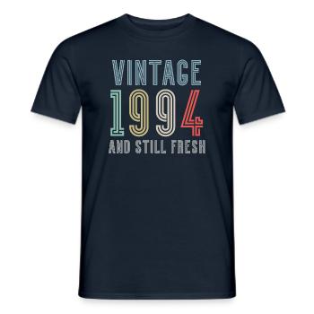 1994 Jahrgang Vintage Geburtstag Geschenk - Männer T-Shirt - Navy - Vorne - AI Model Male 178 light (178cm)
