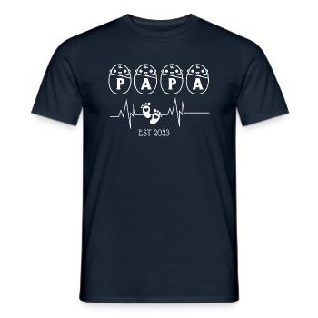 Papa EST 2003 Herzschlag - Männer T-Shirt - Navy - Vorne - AI Model Male 178 light (178cm)