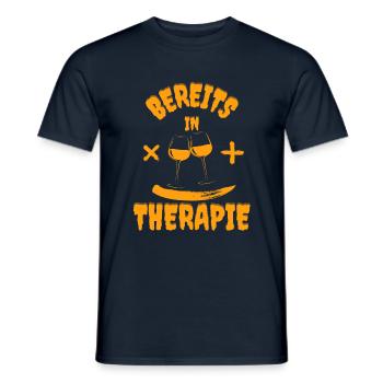 Bereits in Wein Therapie Weinliebhaber Geschenk - Männer T-Shirt - Navy - Vorne - AI Model Male 178 light (178cm)