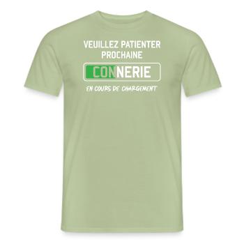Prochaine connerie en cours cadeau papa fête des - T-shirt homme - vert sauge - Devant - AI Model Male 178 light (178cm)