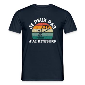 Ich kann nicht kitesurfen - Männer T-Shirt - Navy - Vorne - AI Model Male 178 light (178cm)