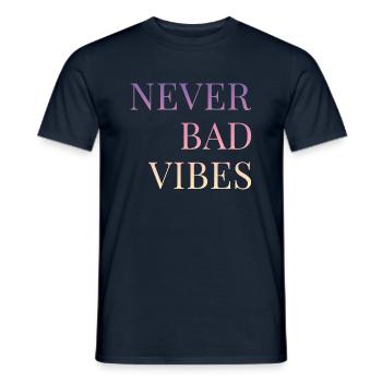 Good vibes - Männer T-Shirt - Navy - Vorne - AI Model Male 178 light (178cm)