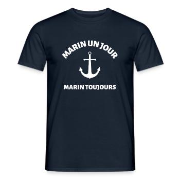Marin un jour marin toujours | cadeau humour drôle - T-shirt homme - marine - Devant - AI Model Male 178 light (178cm)