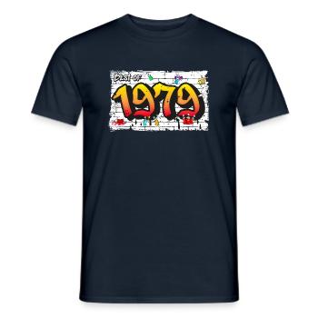 Street Legacy 1979 Graffiti – 46 ans d’Urban - T-shirt homme - marine - Devant - AI Model Male 178 light (178cm)
