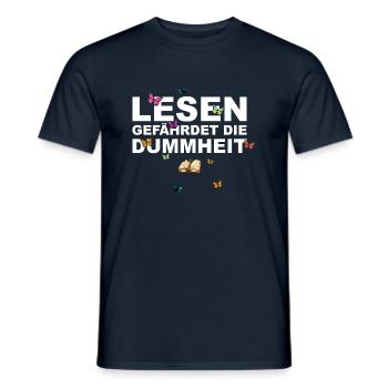 Lesen gefährdet die Dummheit – Buch Humor - Männer T-Shirt - Navy - Vorne - AI Model Male 178 light (178cm)