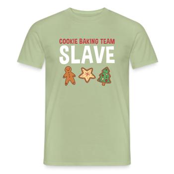 Cookie Baking Team Slave Cookie - Männer T-Shirt - Sage - Vorne - AI Model Male 178 light (178cm)