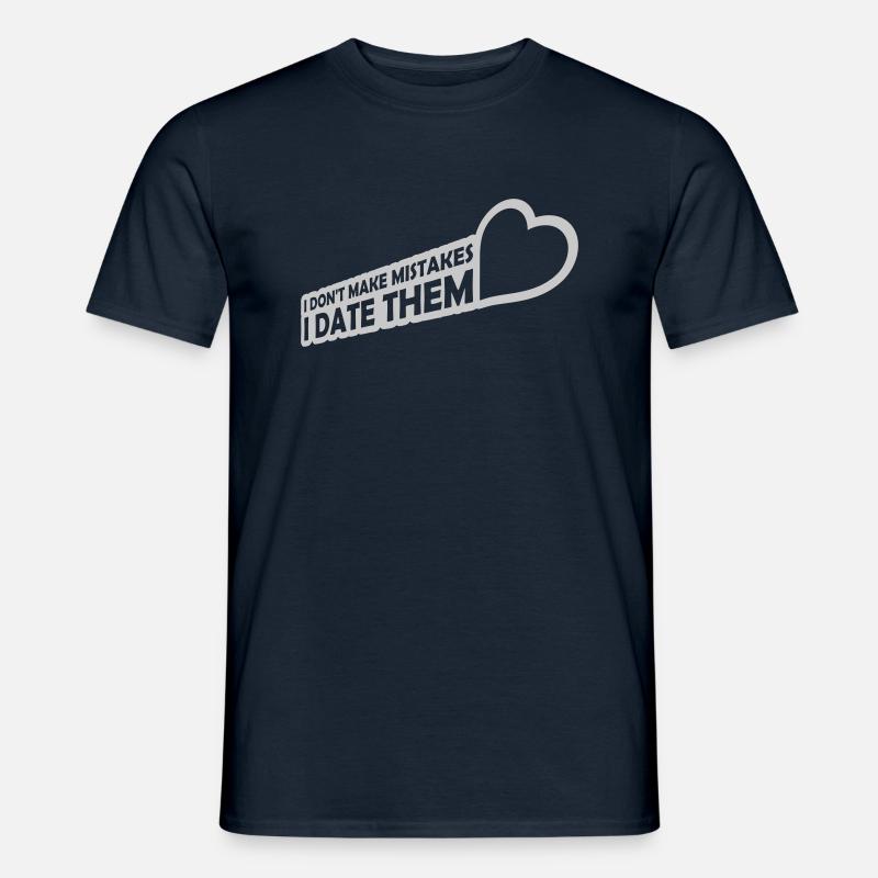 Date Mistakes Zitat Logo - Männer T-Shirt - Navy
