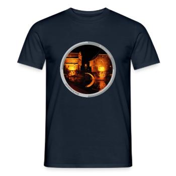Bad Kreuznach: Brückenhäsuer bei Nacht I - Männer T-Shirt - Navy - Vorne - AI Model Male 178 light (178cm)