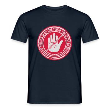 trop près de moi - T-shirt homme - marine - Devant - AI Model Male 178 light (178cm)