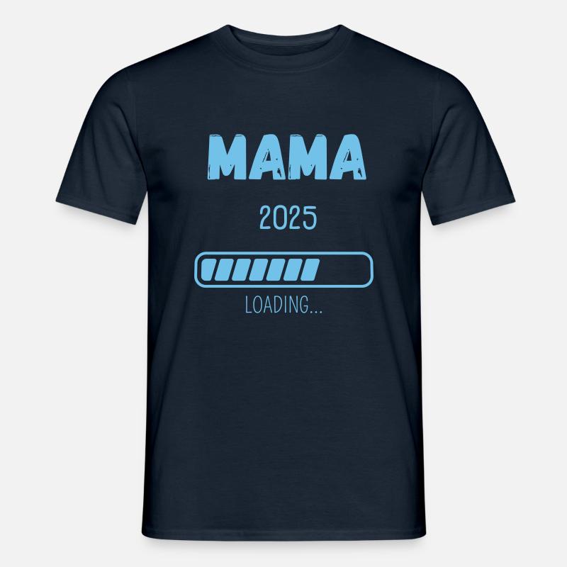 MAMA 2025 LOADING... - Männer T-Shirt - Navy