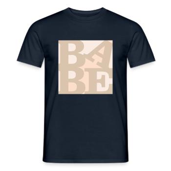 Babe WordPlay art original 1 - T-shirt homme - marine - Devant - AI Model Male 178 light (178cm)