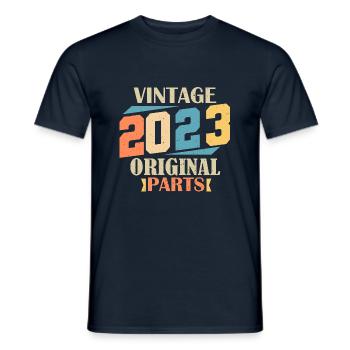 Monat 2023. Geburtstagsgeschenk 2023. 1 Jahr Geburt - Männer T-Shirt - Navy - Vorne - AI Model Male 178 light (178cm)