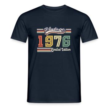 Cadeau D'anniversaire 1976 Génial Depuis 1976 vint - T-shirt homme - marine - Devant - AI Model Male 178 light (178cm)