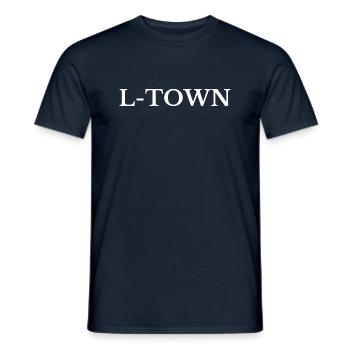 Leipzig L-Town - T-shirt homme - marine - Devant - AI Model Male 178 light (178cm)