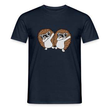 2 amis hérissons dabbing - T-shirt homme - marine - Devant - AI Model Male 178 light (178cm)
