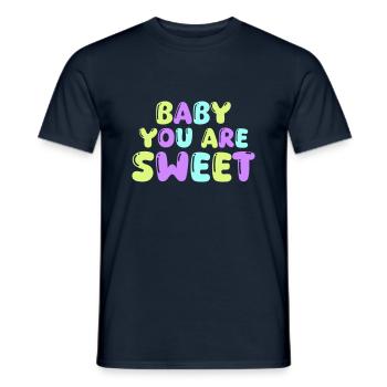 tu es gentil bébé - T-shirt homme - marine - Devant - AI Model Male 178 light (178cm)