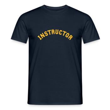 Design Print Instructor - Yellow - Männer T-Shirt - Navy - Vorne - AI Model Male 178 light (178cm)