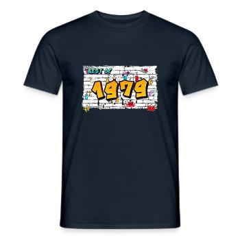 Street Legacy 1979 Graffiti – 46 ans d’Urban - T-shirt homme - marine - Devant - AI Model Male 178 light (178cm)