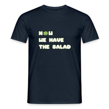 Denglisch Spruch Deutsch Englisch Sprichwort - Männer T-Shirt - Navy - Vorne - AI Model Male 178 light (178cm)