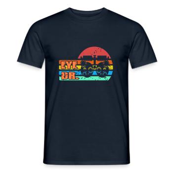 Retro Vintage EYE DR. Cool Ophthalmologist T-Shirt - Männer T-Shirt - Navy - Vorne - AI Model Male 178 light (178cm)