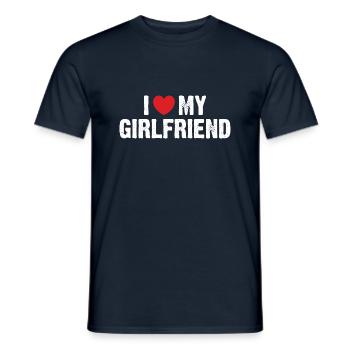 Ich liebe meine Freundin - Männer T-Shirt - Navy - Vorne - AI Model Male 178 light (178cm)