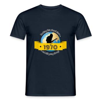 55. Geburtstag Rocking this planet since 07/1970 - Männer T-Shirt - Navy - Vorne - AI Model Male 178 light (178cm)