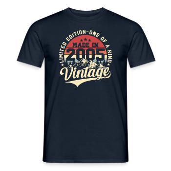 2005 Vintage Vintage Rétro Cadeau d’anniversaire - T-shirt homme - marine - Devant - AI Model Male 178 light (178cm)